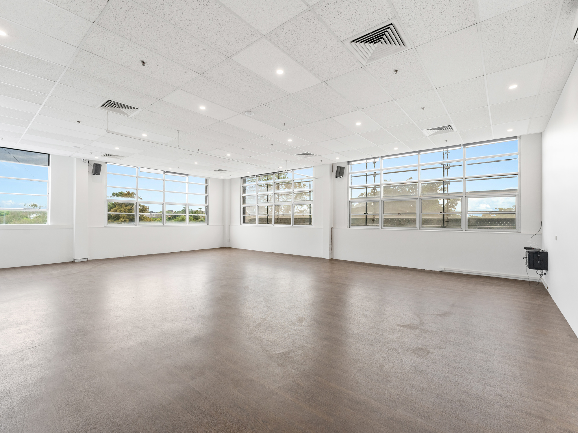 005_Open2view_ID867803-417_30-40_Harcourt_Parade