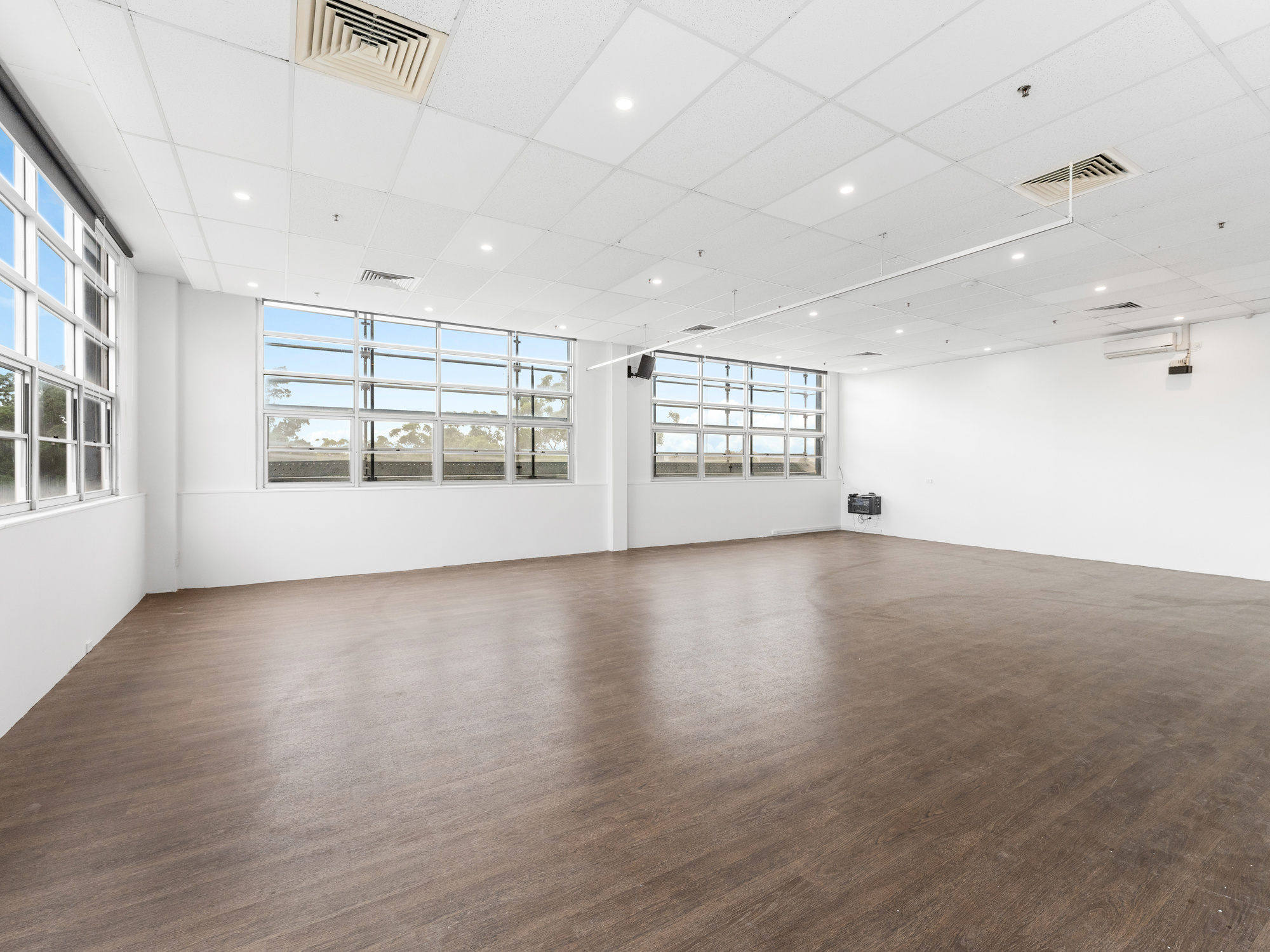 007_Open2view_ID867803-417_30-40_Harcourt_Parade