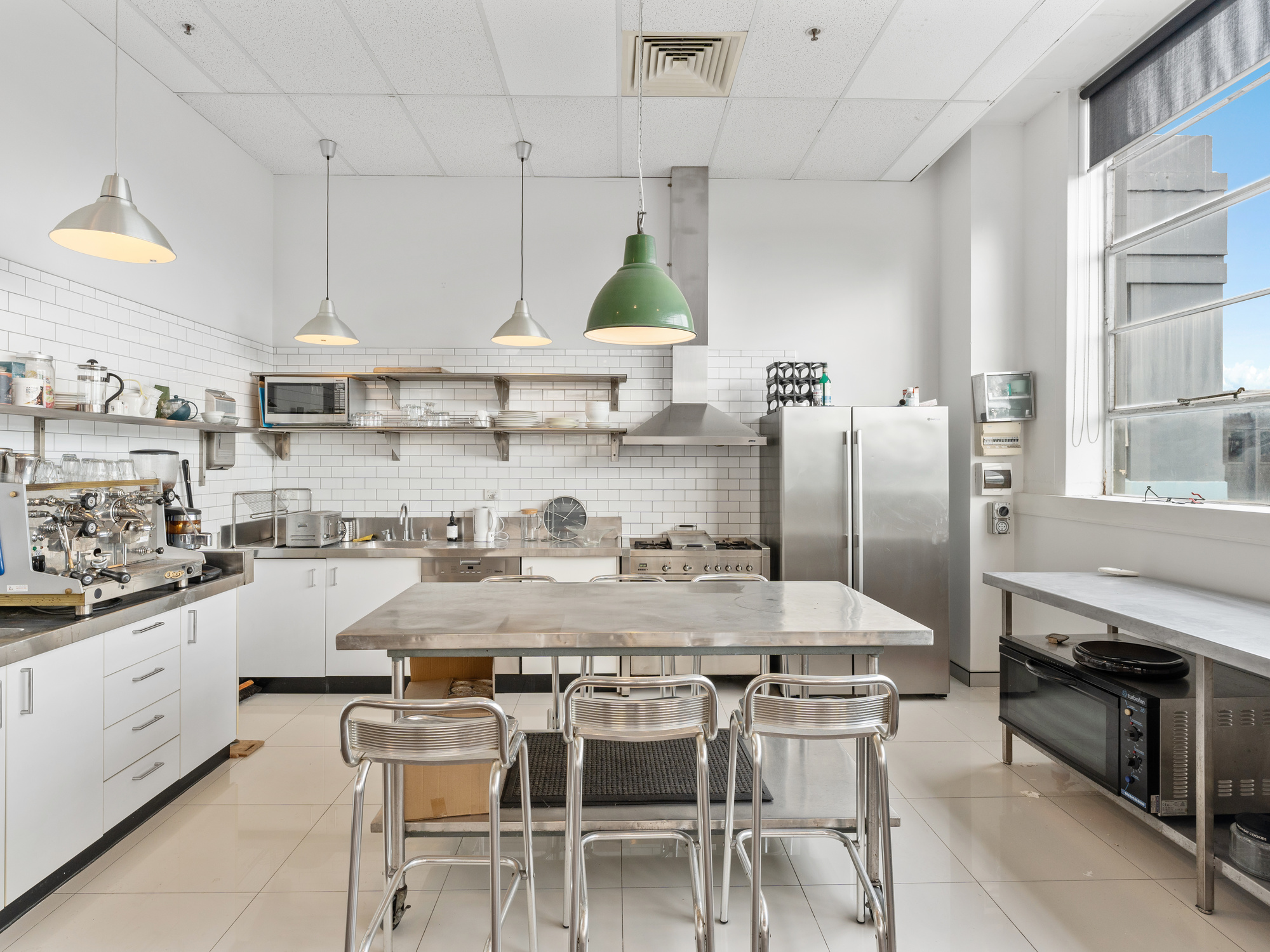 009_Open2view_ID867803-417_30-40_Harcourt_Parade