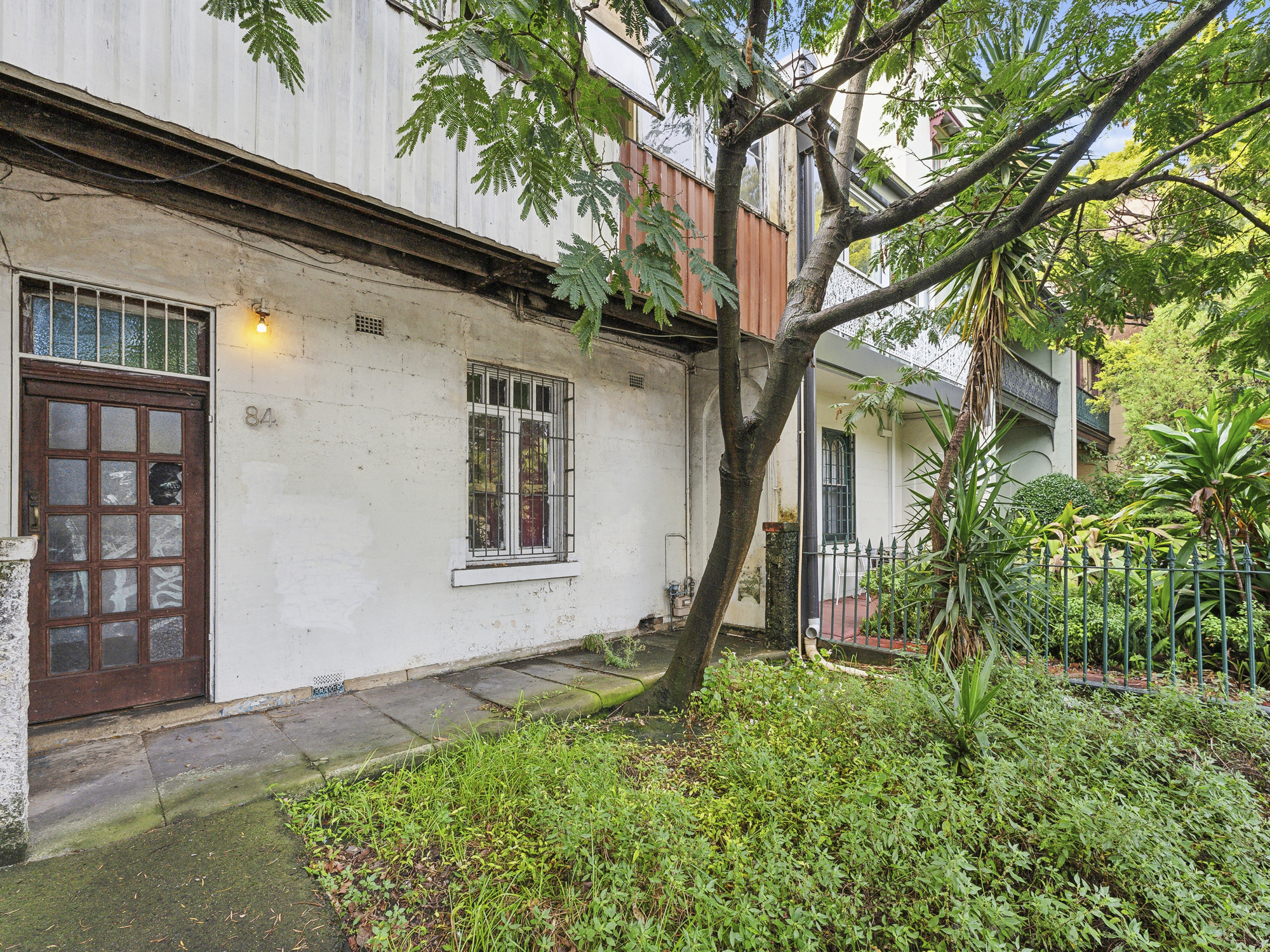 02a_Open2view_ID937679-82_City_Road__Chippendale