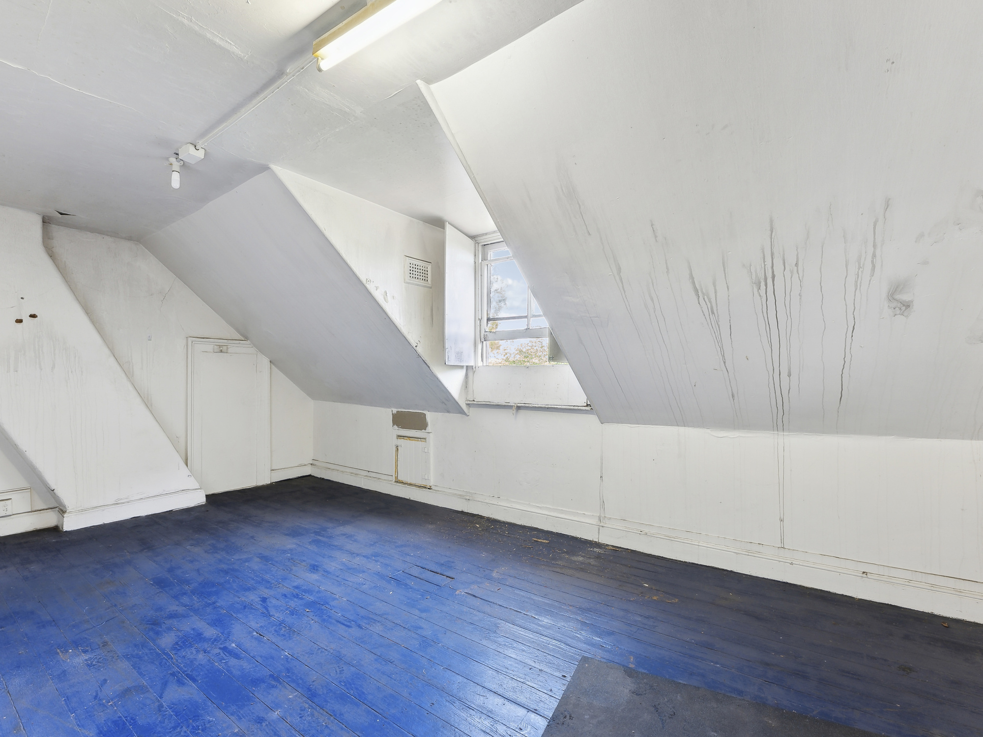 04_Open2view_ID937679-82_City_Road__Chippendale