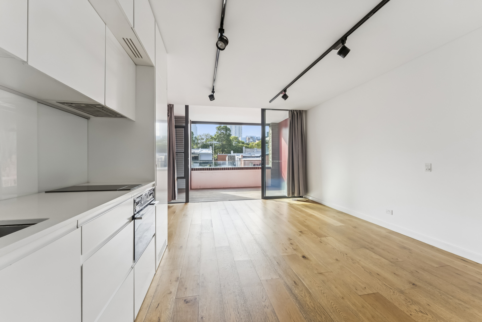 002_Open2view_ID960585-478_-_492_Wattle_Street__Ultimo